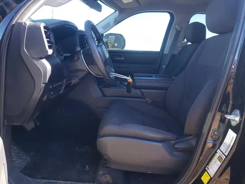 2024 TOYOTA TUNDRA CREWMAX SR  