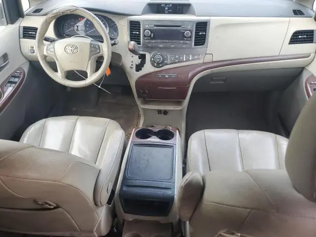 2012 TOYOTA SIENNA XLE  