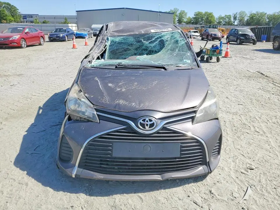 2016 TOYOTA YARIS 5-DOOR LE  
