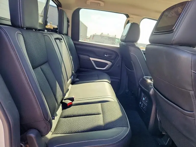2019 NISSAN TITAN SV  