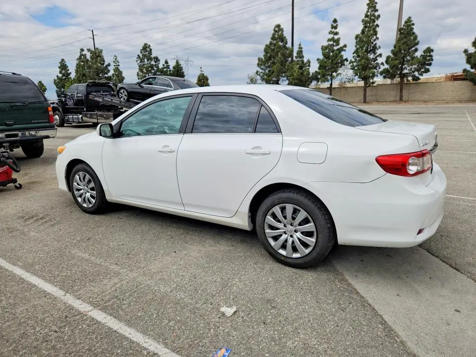 2013 TOYOTA COROLLA LE  