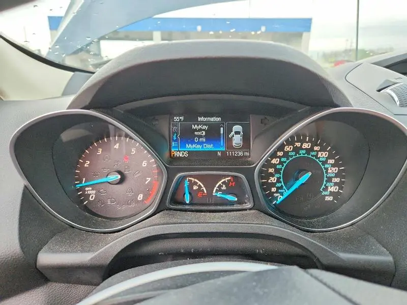 2016 FORD ESCAPE SE  