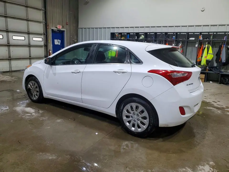 2017 HYUNDAI ELANTRA GT BASE  