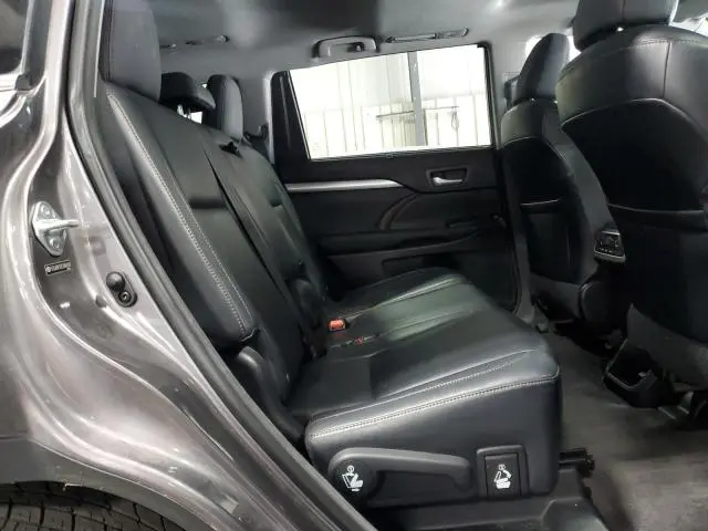 2014 TOYOTA HIGHLANDER XLE  