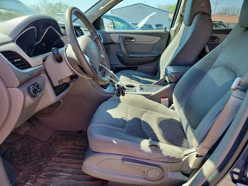 2016 CHEVROLET TRAVERSE LS  