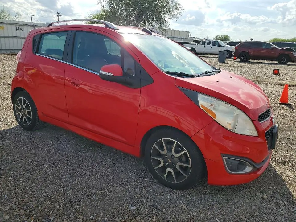 2015 CHEVROLET SPARK 2LT  