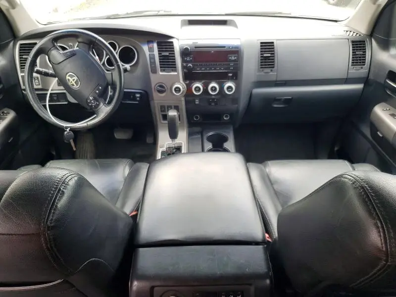 2010 TOYOTA SEQUOIA SR5  