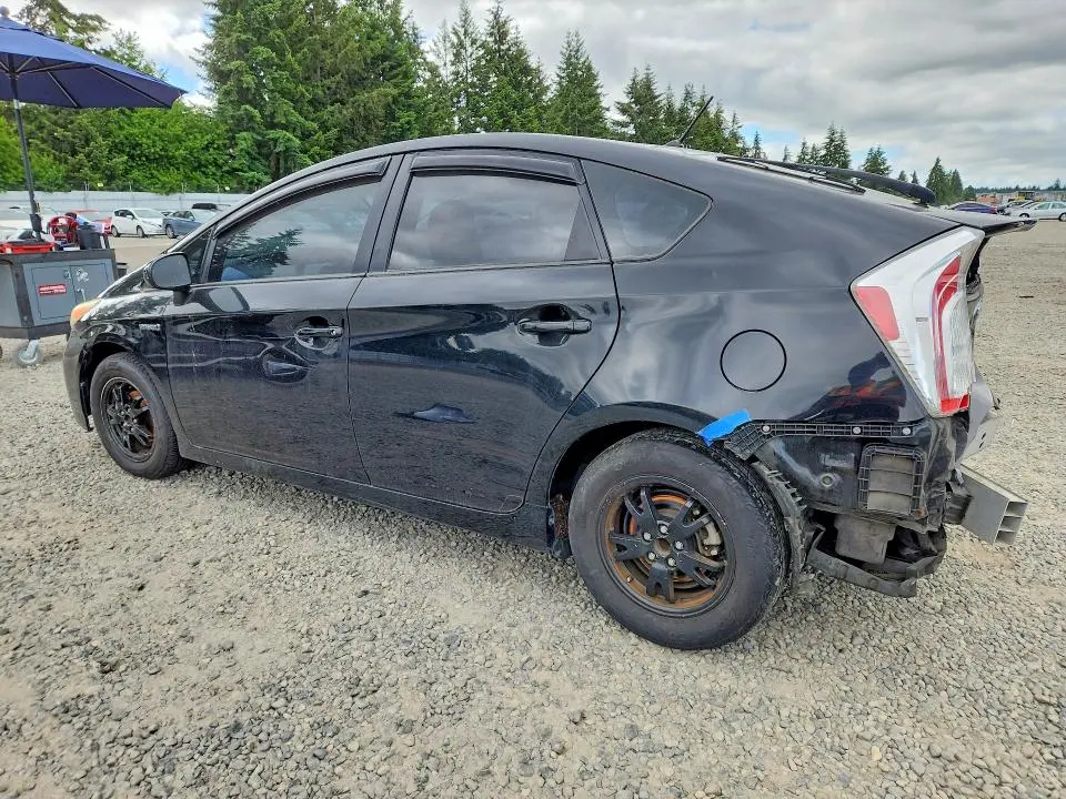 2013 TOYOTA PRIUS TWO  