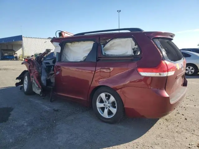 2011 TOYOTA SIENNA LE  