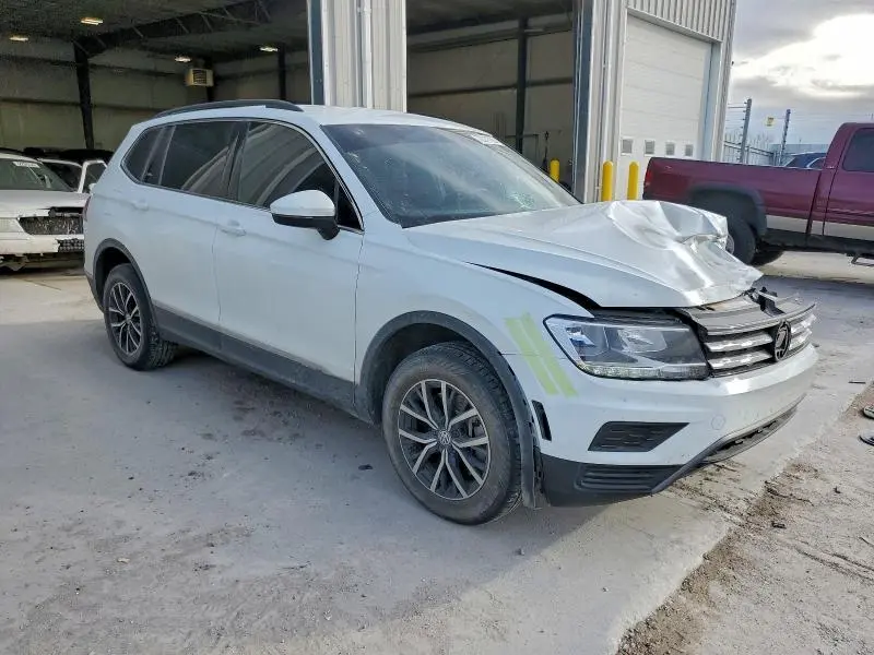2020 VOLKSWAGEN TIGUAN SE  