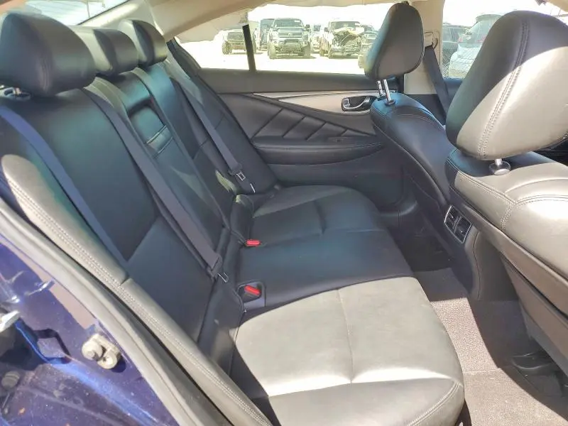 2021 INFINITI Q50 LUXE  