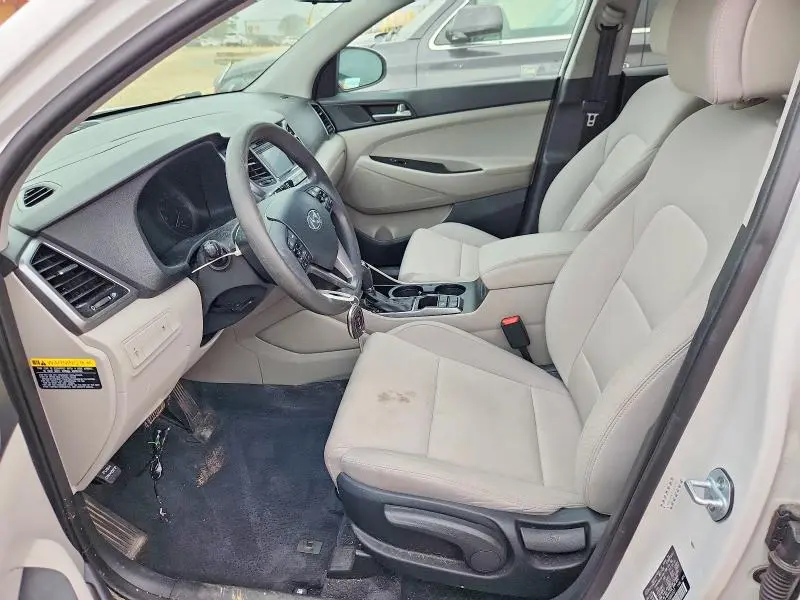 2018 HYUNDAI TUCSON SE  