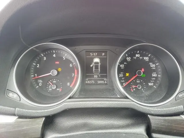 2018 VOLKSWAGEN PASSAT SE  