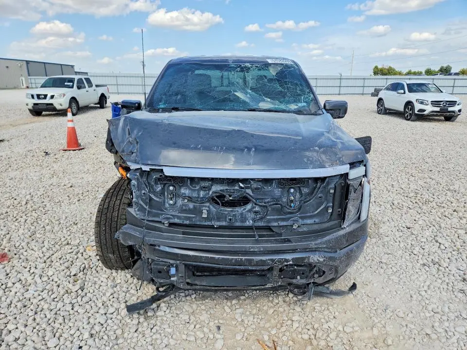 2022 FORD F150 LIGHTNING PRO  
