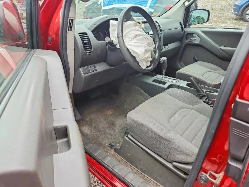 2012 NISSAN FRONTIER S  