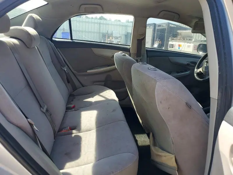 2012 TOYOTA COROLLA LE  