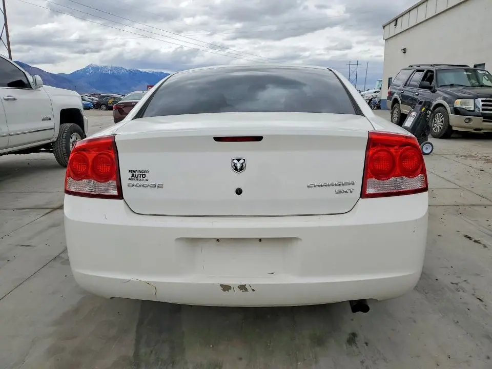 2010 DODGE CHARGER SXT  