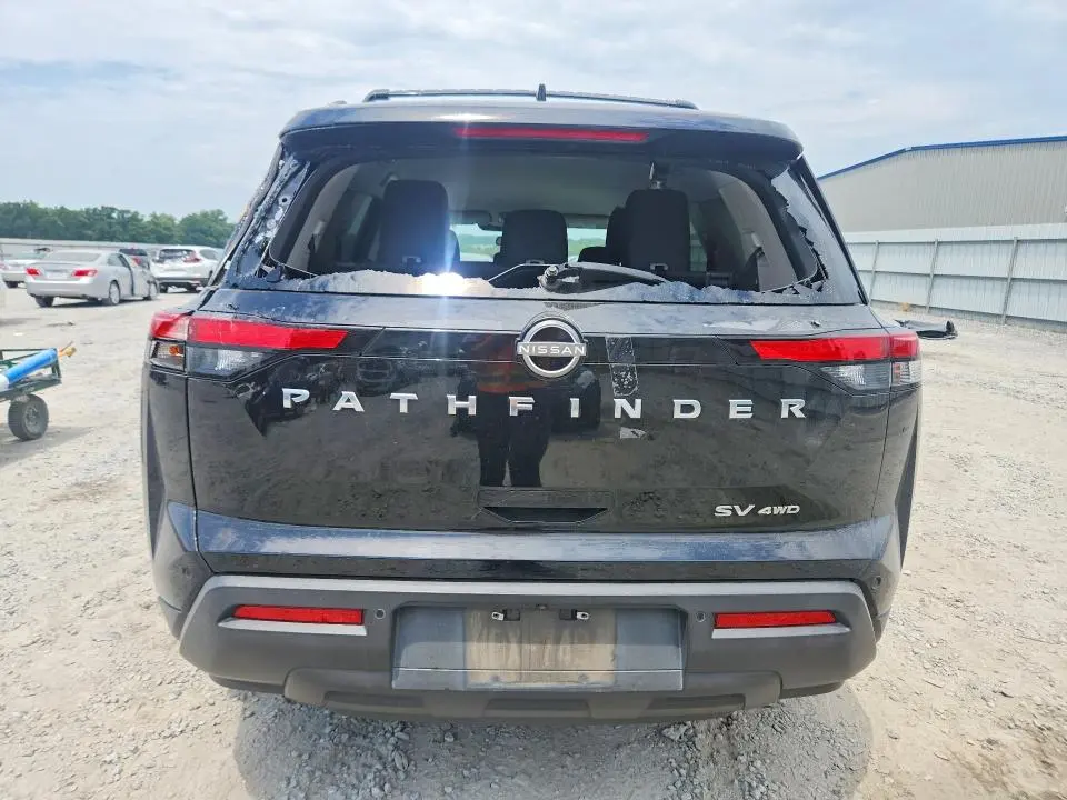 2022 NISSAN PATHFINDER SV  