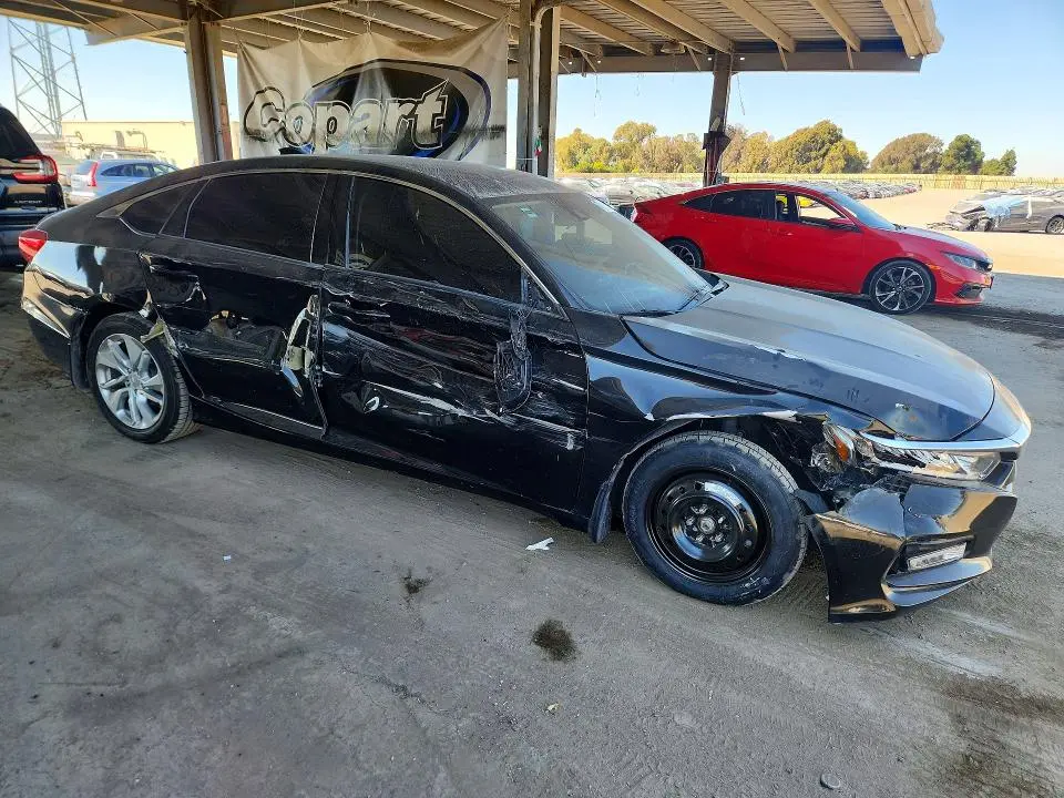 2018 HONDA ACCORD LX  