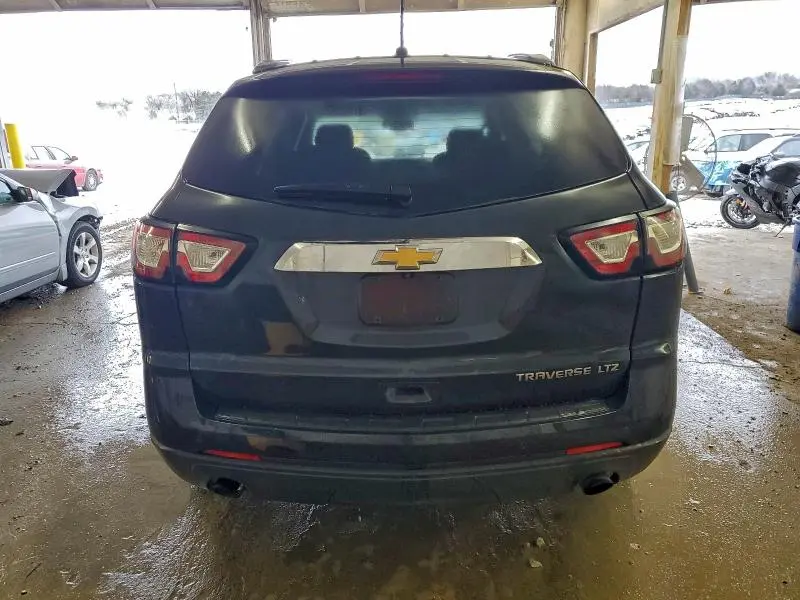 2014 CHEVROLET TRAVERSE LT  