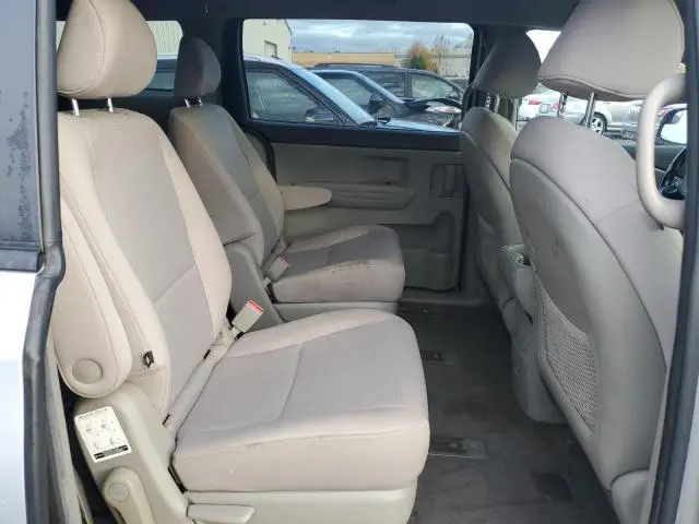 2016 KIA SEDONA LX  