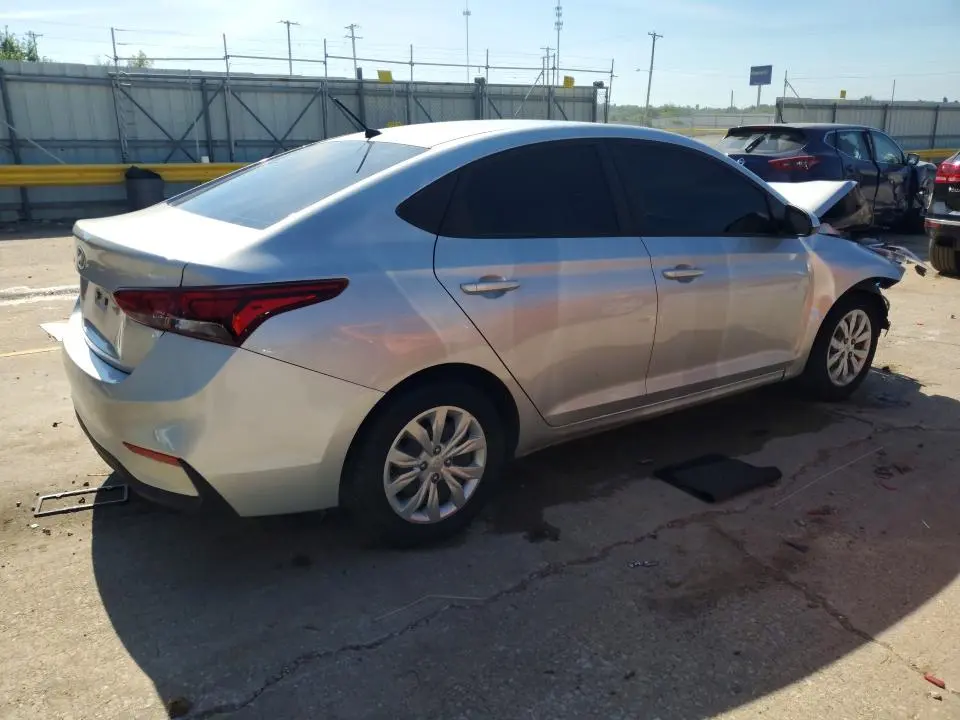 2022 HYUNDAI ACCENT SE  