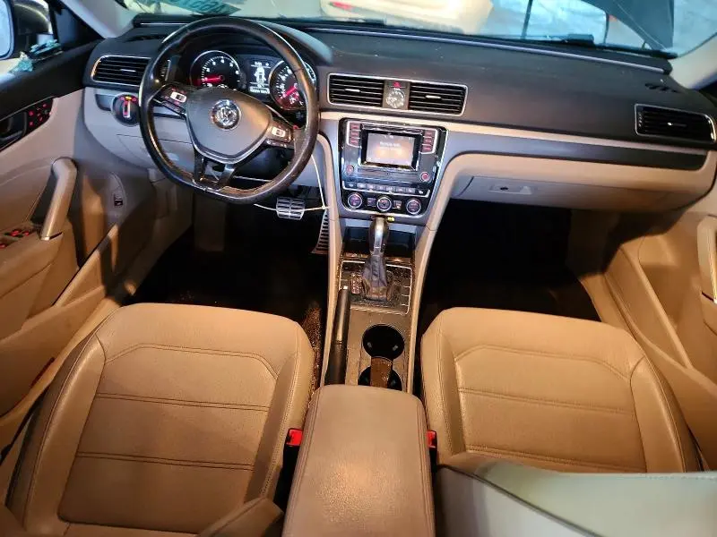 2016 VOLKSWAGEN PASSAT S  