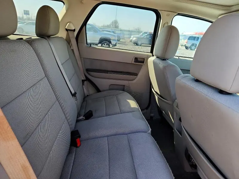 2010 FORD ESCAPE XLT  