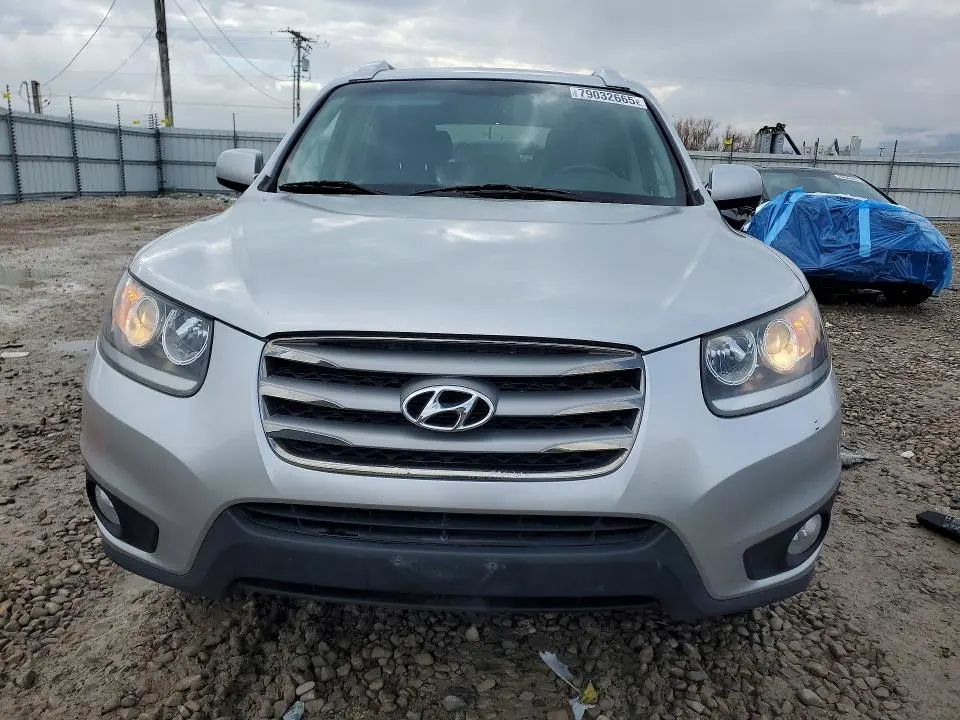 2012 HYUNDAI SANTA FE SE  
