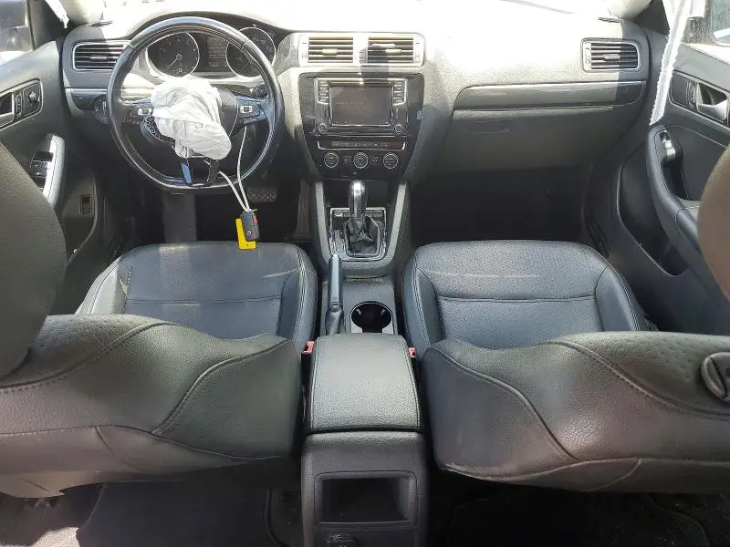 2017 VOLKSWAGEN JETTA SEL  