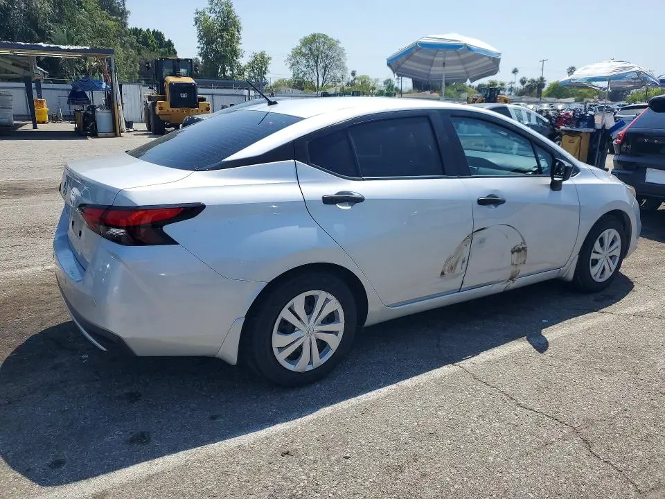 2021 NISSAN VERSA S  