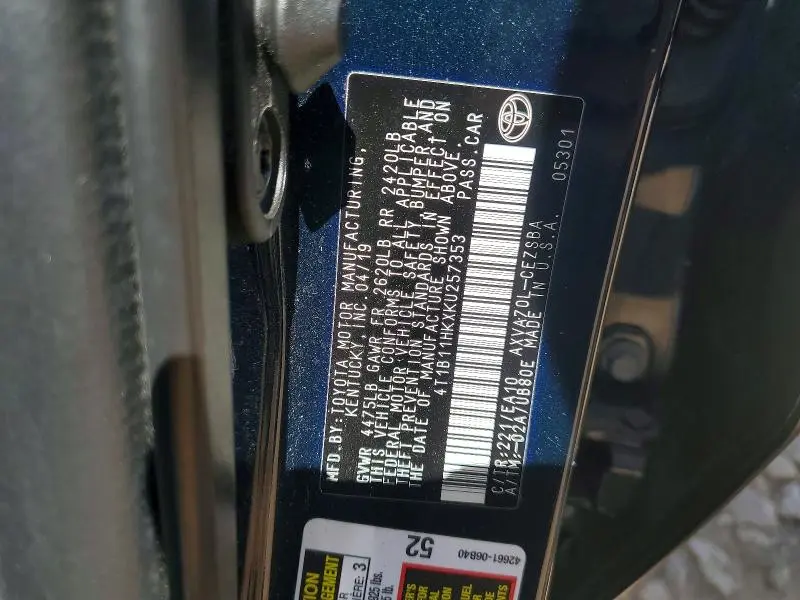 2019 TOYOTA CAMRY SE  
