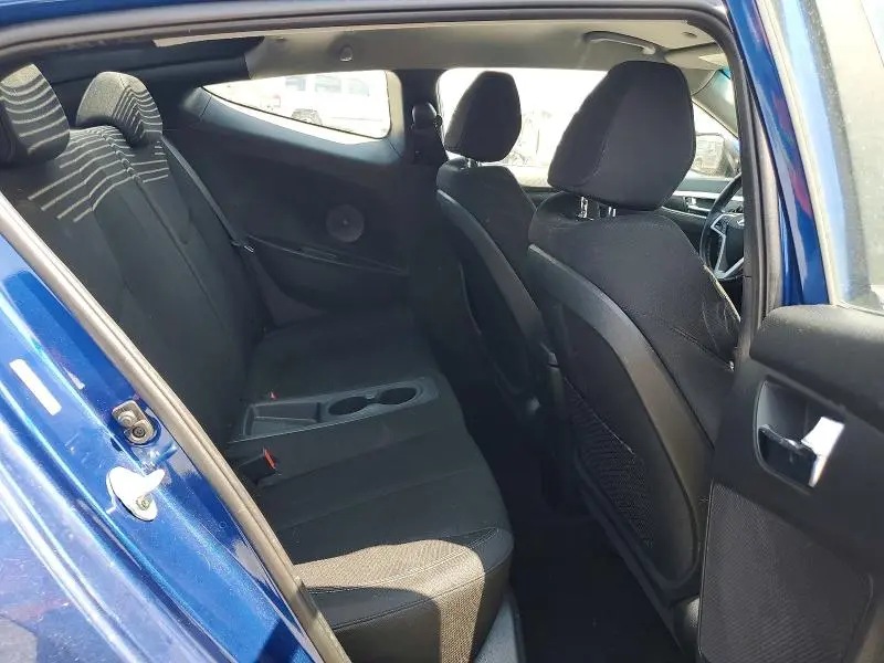 2017 HYUNDAI VELOSTER BASE  