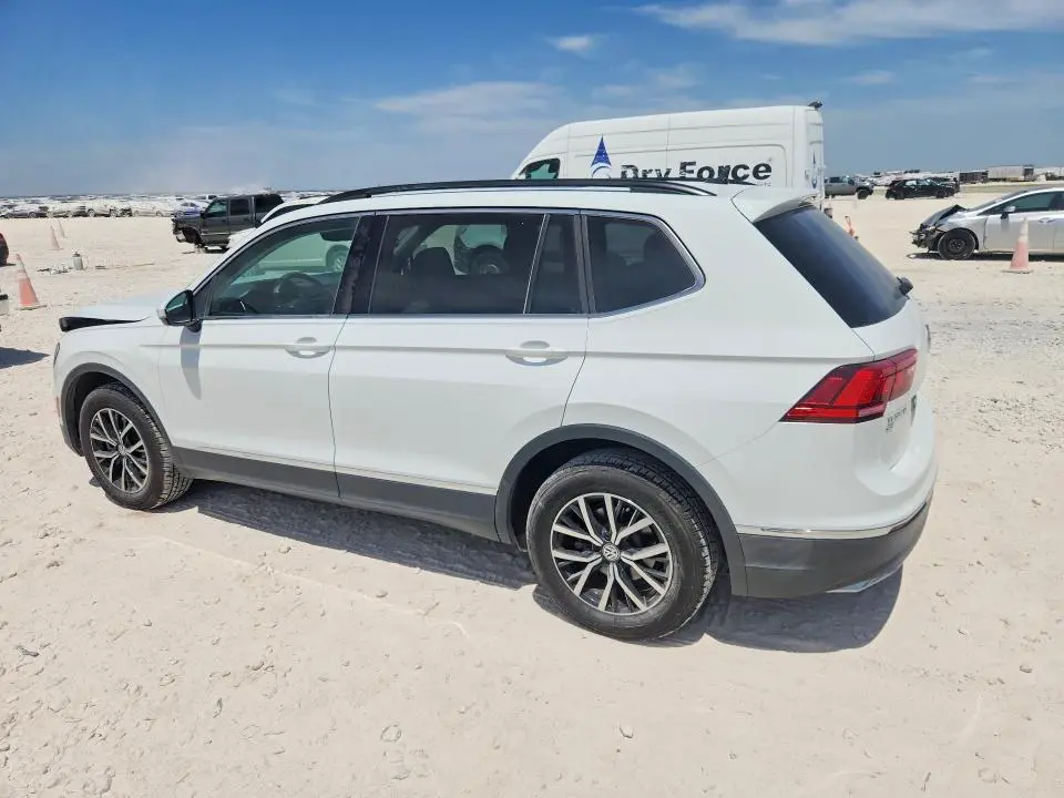 2021 VOLKSWAGEN TIGUAN SE  