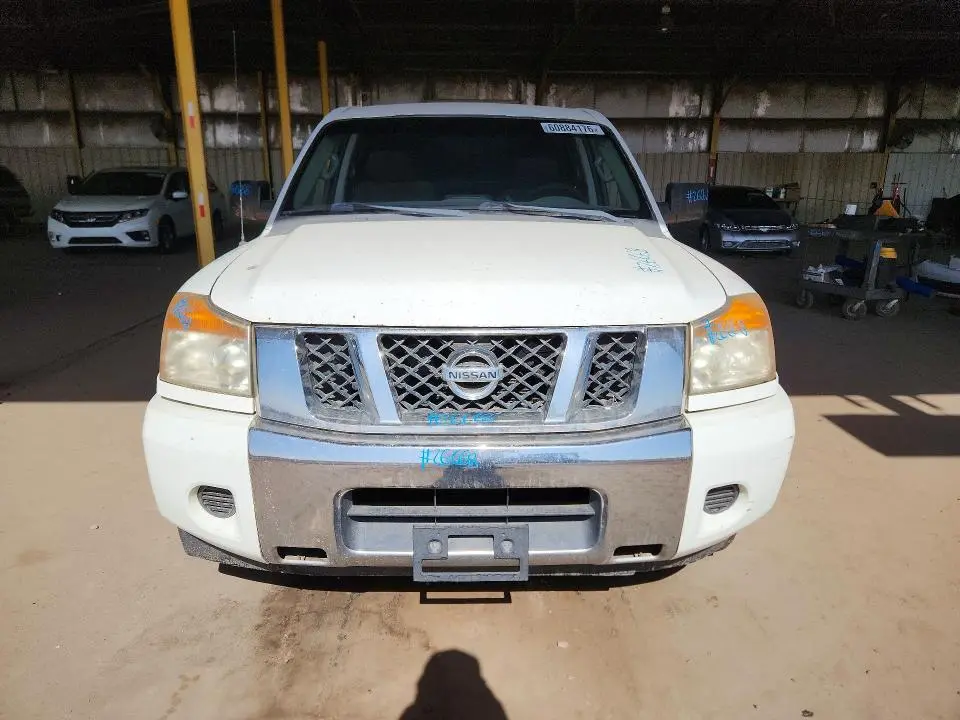 2013 NISSAN TITAN S  