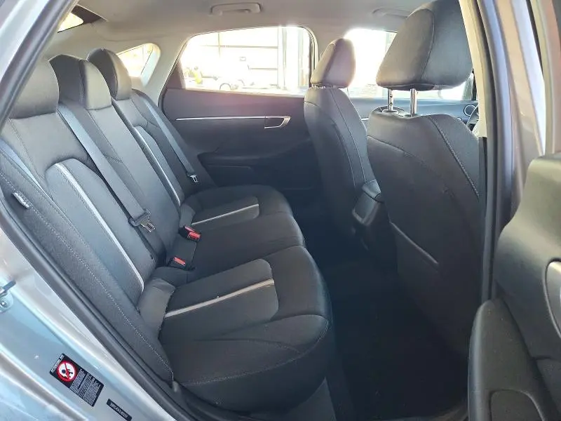 2020 HYUNDAI SONATA SE  