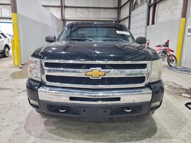 2011 CHEVROLET SILVERADO K1500 LT  