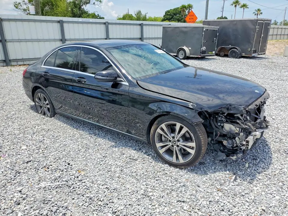2017 MERCEDES-BENZ C 300  