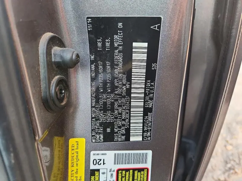 2015 TOYOTA SIENNA XLE 8-PASSENGER  