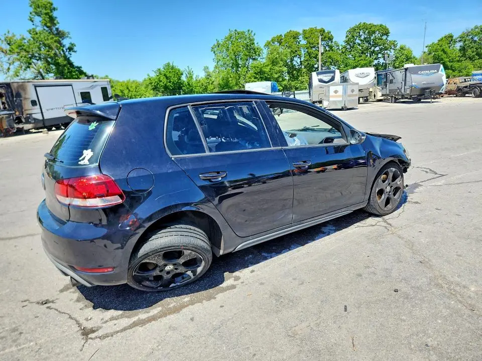 2011 VOLKSWAGEN GTI   