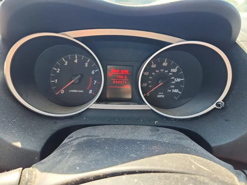 2011 MITSUBISHI OUTLANDER ES  