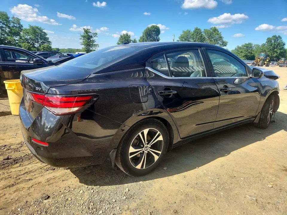 2022 NISSAN SENTRA SV  