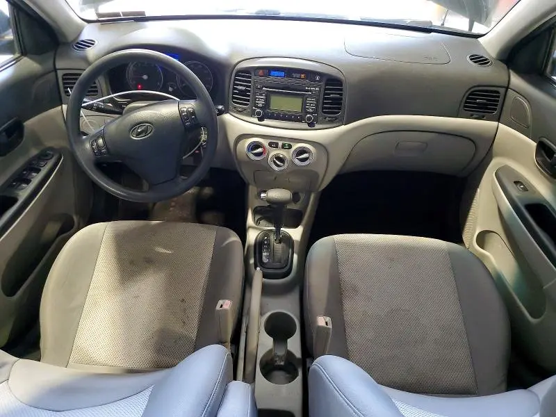 2011 HYUNDAI ACCENT GLS  