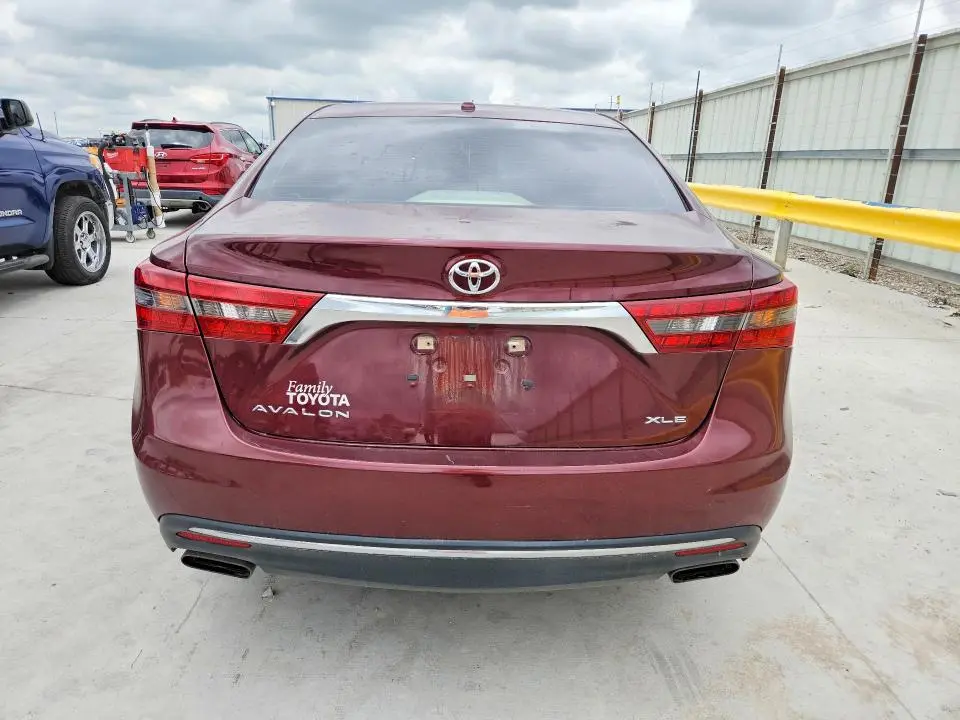 2016 TOYOTA AVALON XLE  