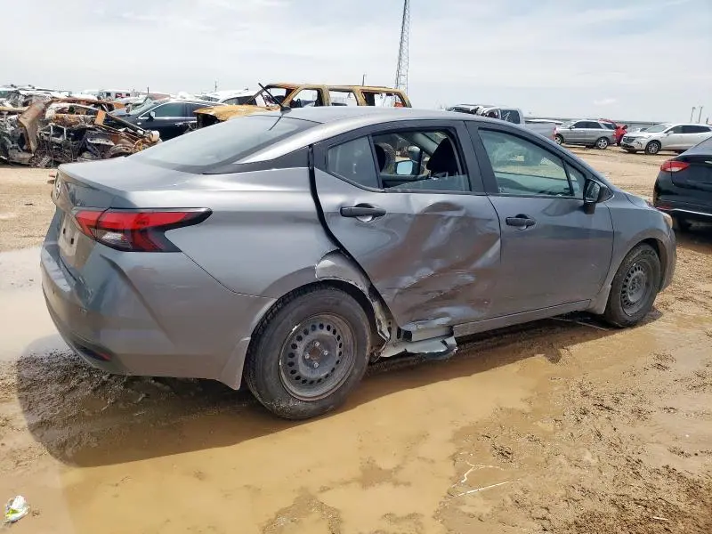 2021 NISSAN VERSA S  