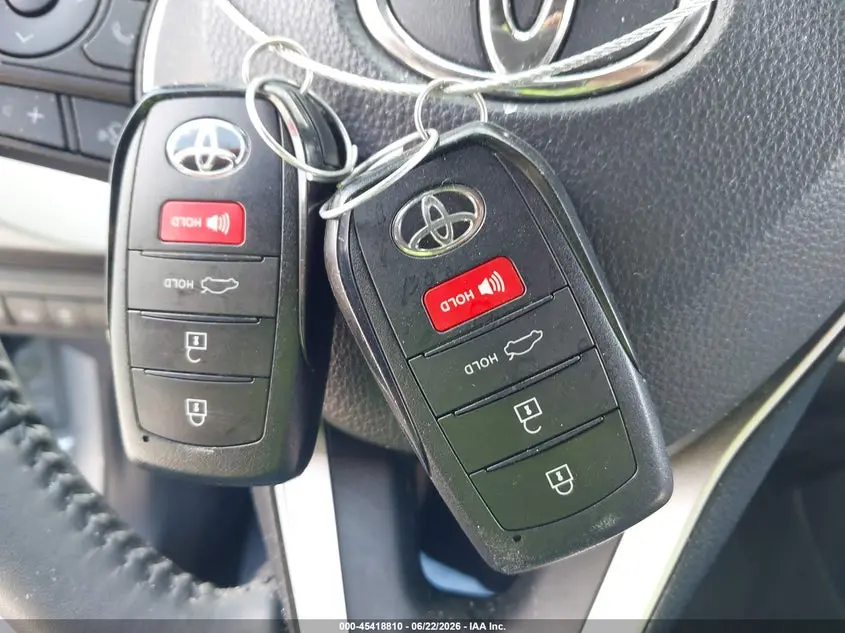 2023 TOYOTA COROLLA HYBRID SE