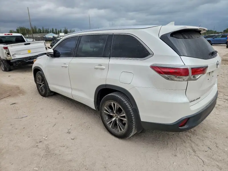 2016 TOYOTA HIGHLANDER XLE  