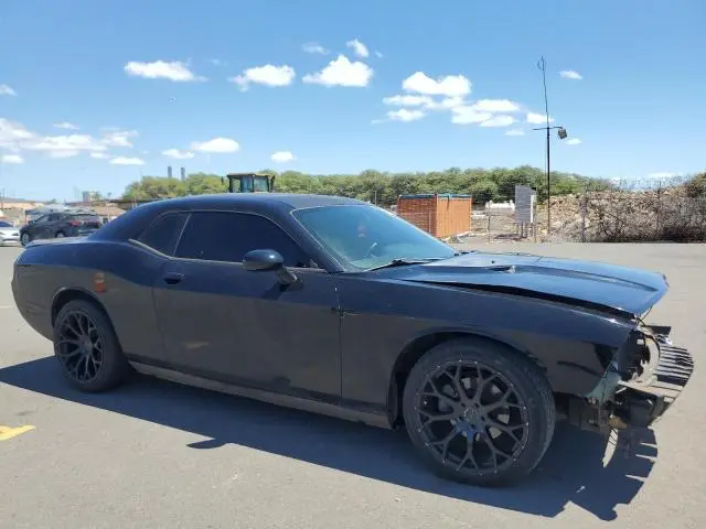 2013 DODGE CHALLENGER SXT  