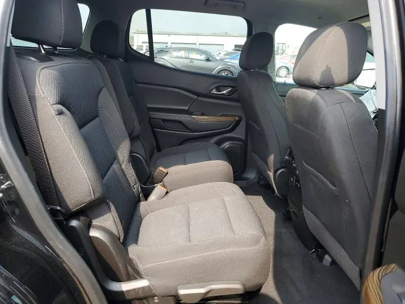 2022 GMC ACADIA SLE  