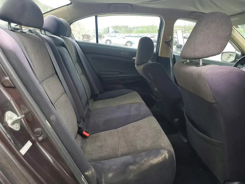 2011 HONDA ACCORD LX  